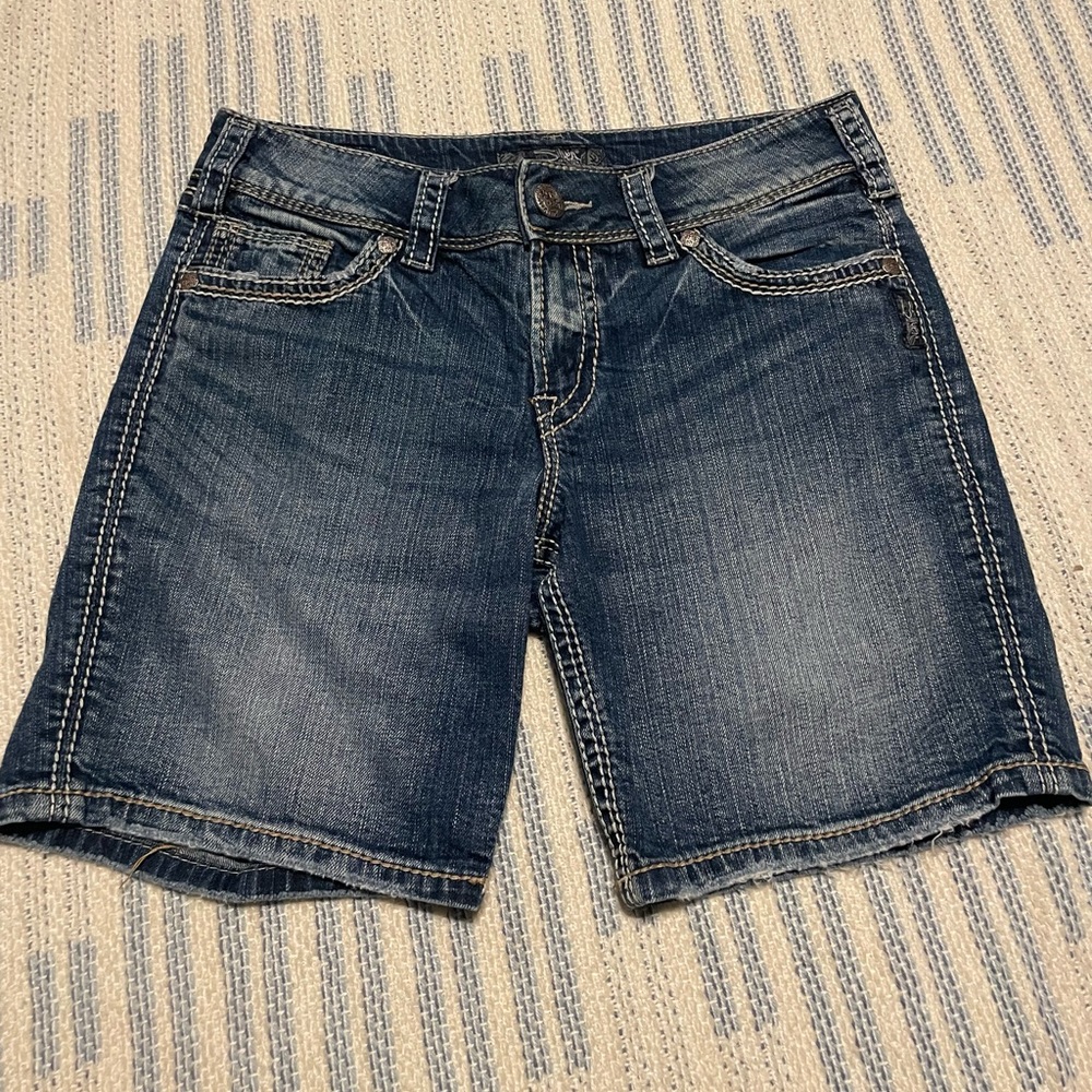 Silver Jeans Co. 
Silver Jeans Co. Women's